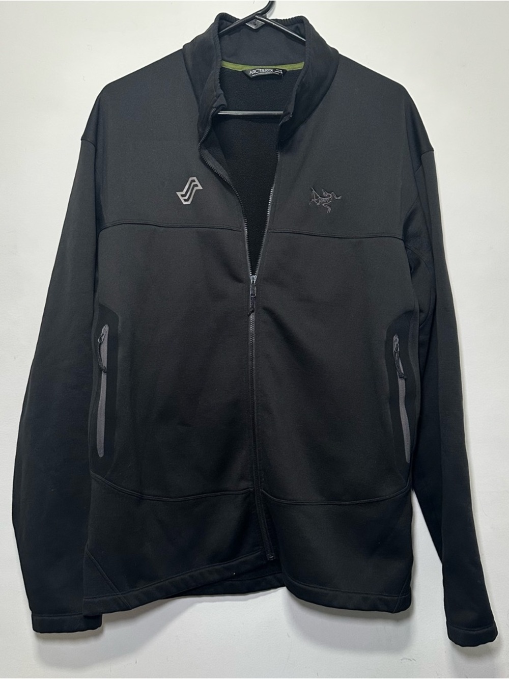 Arc'teryx Black Full Zip Softshell Jacket Custom LIQID Logo Stretch Fleece Lined - Picture 3 of 16